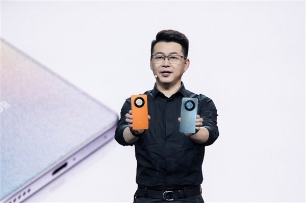 东方财富配资 曝荣耀前中国区CMO姜海荣加入长安汽车：出任深蓝汽车CEO